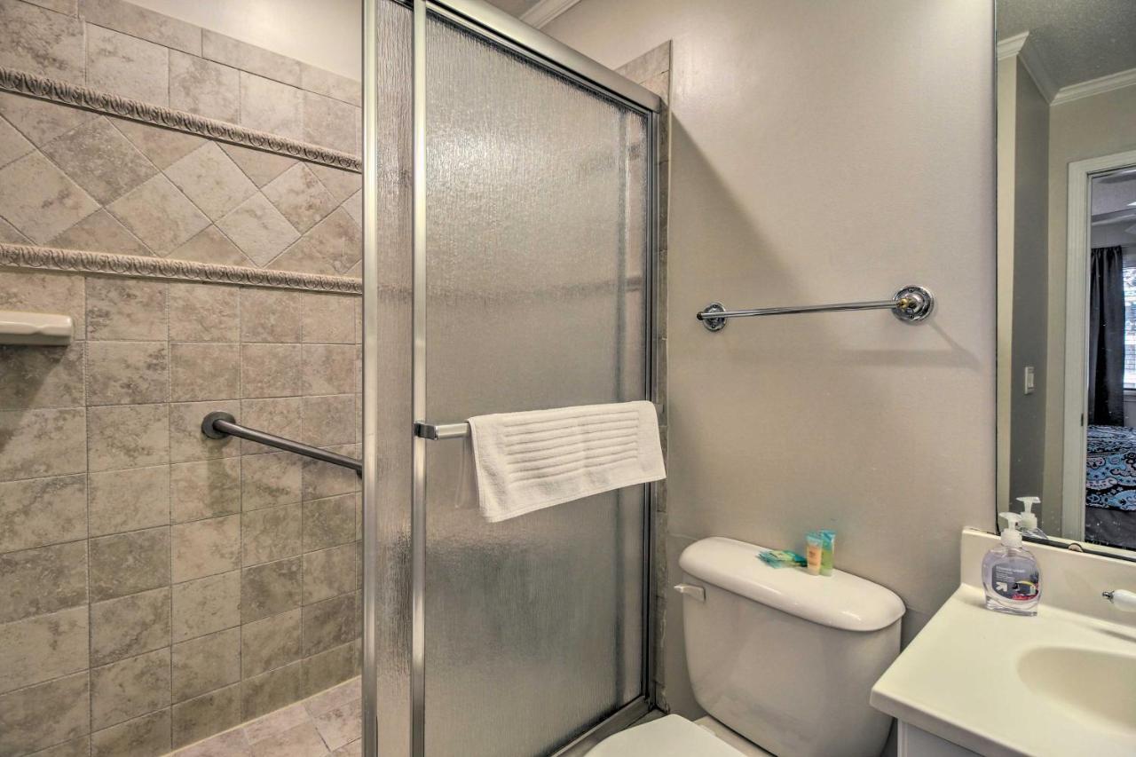 Hilton Head Condo - Beachfront Community! ヒルトンヘッドアイランド エクステリア 写真