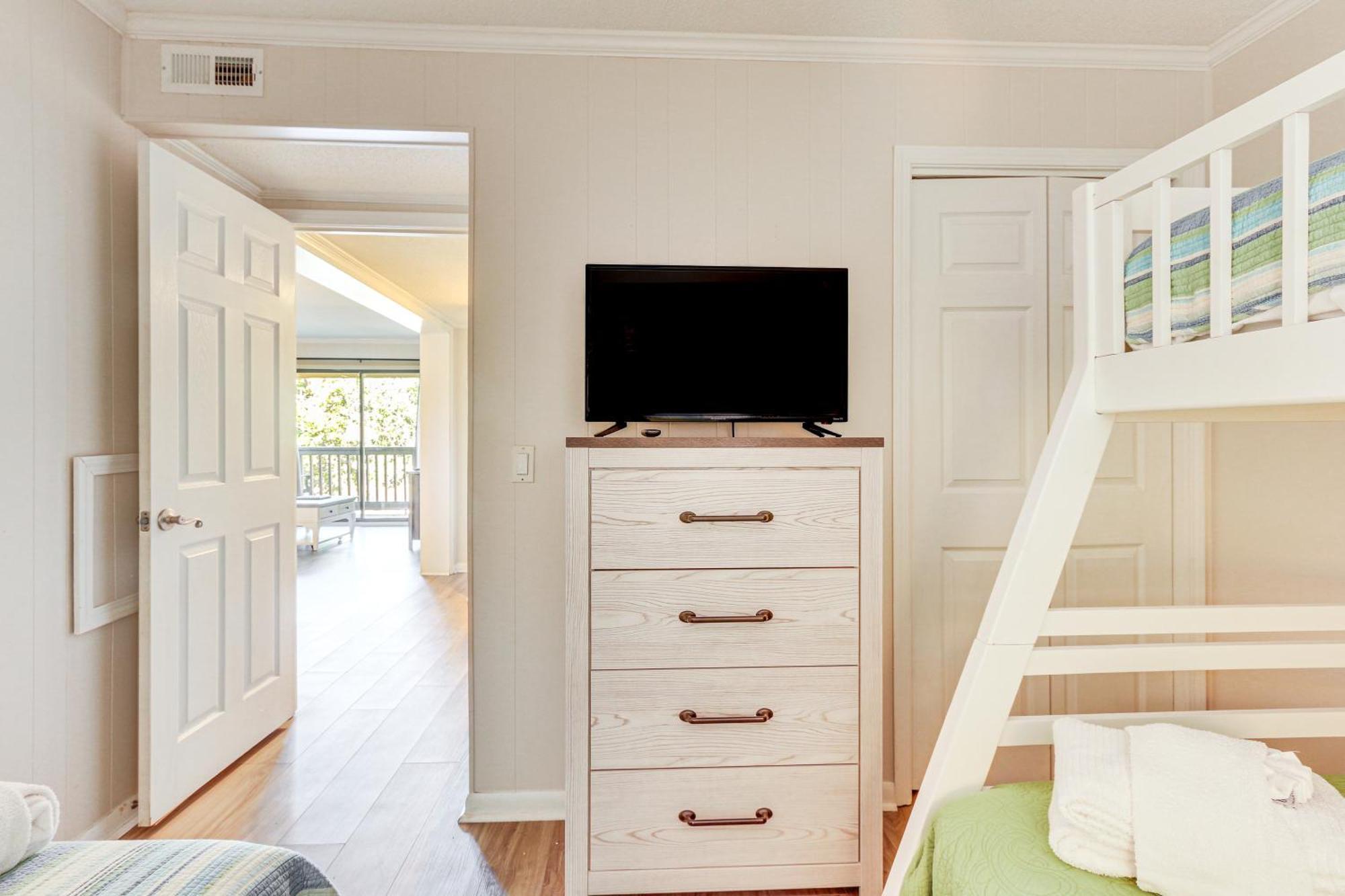 Hilton Head Condo - Beachfront Community! ヒルトンヘッドアイランド エクステリア 写真